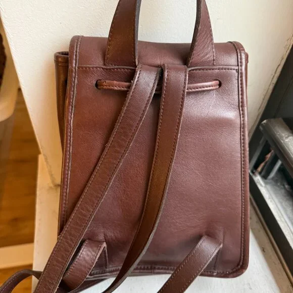 Vintage Coach daypack (mahogany) - Picture 5 of 13